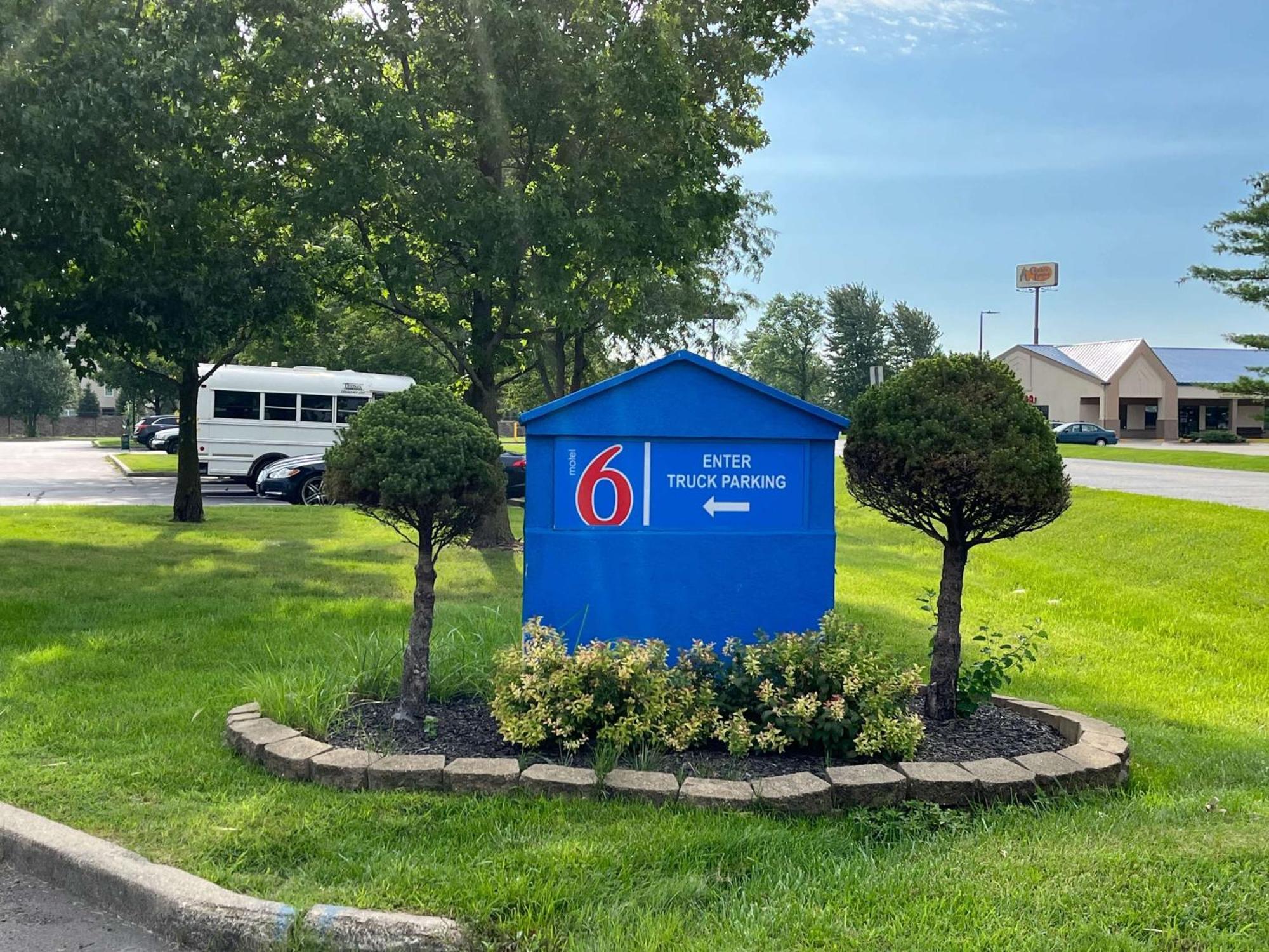 Motel 6-Lafayette, In Buitenkant foto